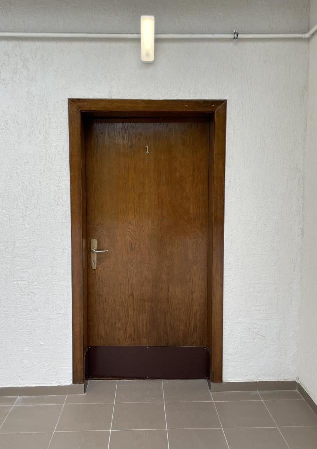 Z House Apartment Sibiu Bagian luar foto