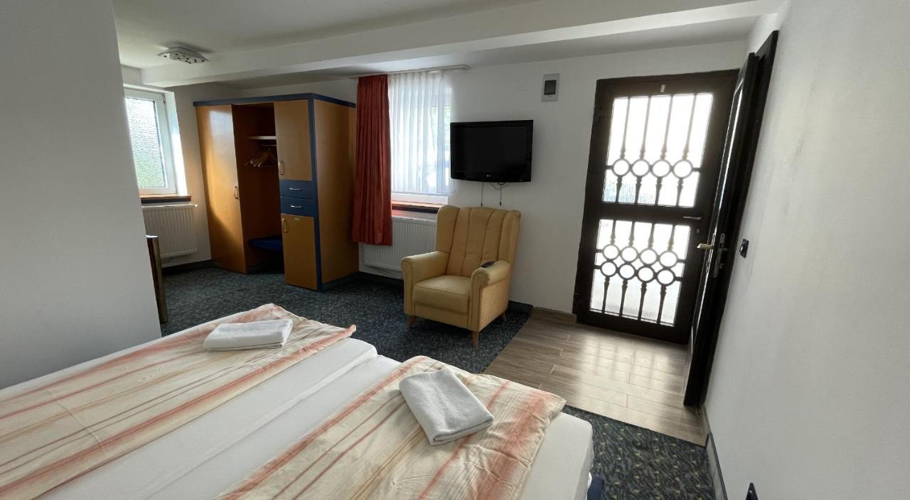 Z House Apartment Sibiu Bagian luar foto