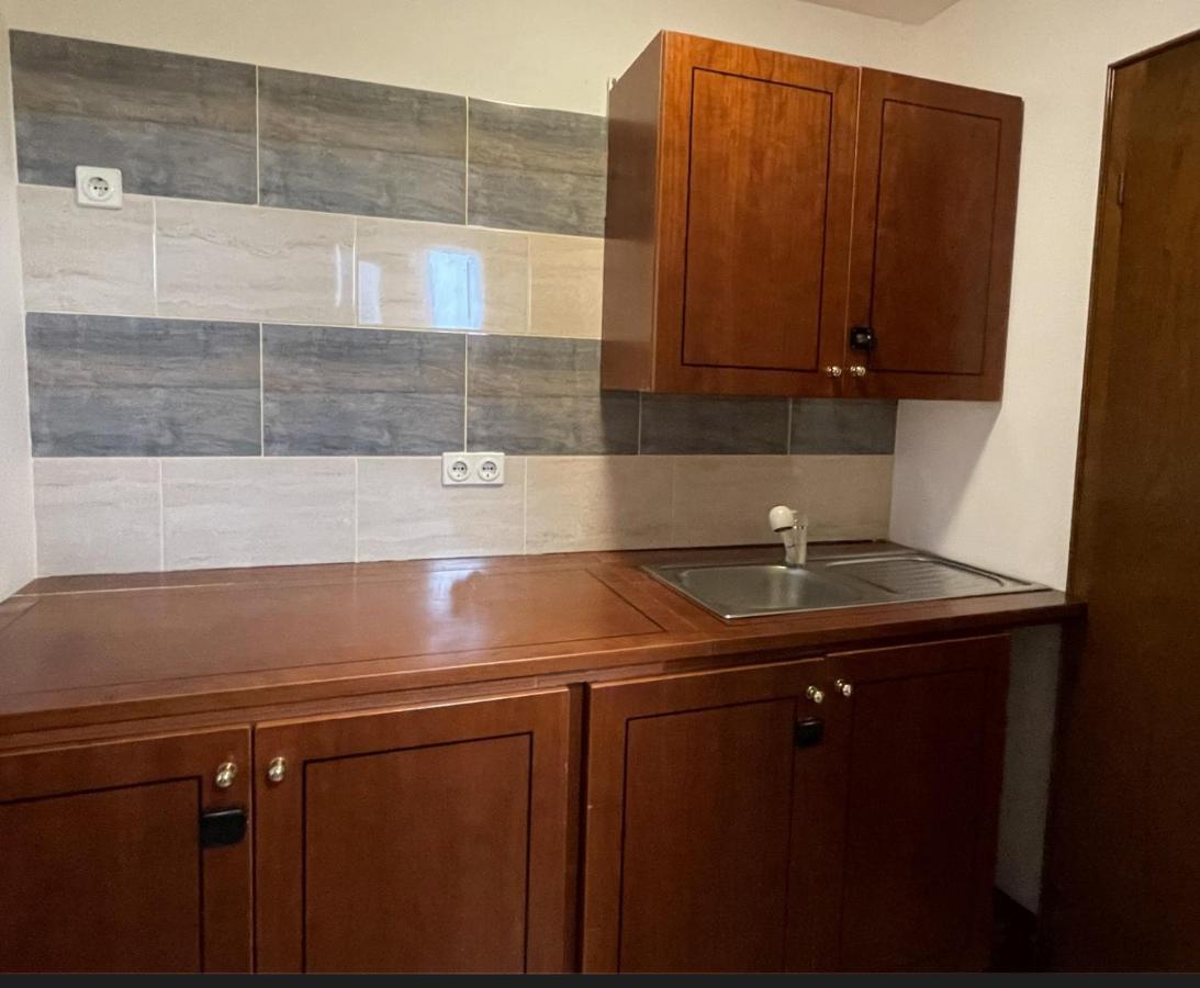 Z House Apartment Sibiu Bagian luar foto