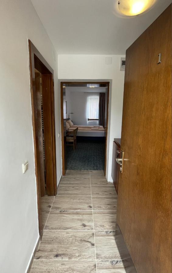 Z House Apartment Sibiu Bagian luar foto